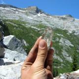 another view of a nice clear quartz crystal (Author: thecrystalfinder)