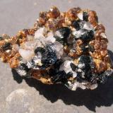 3 cm andradite-hematite-quartz piece (Author: Darren)