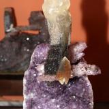 Amethyst with calcite, 60 cm X 20 cm wide and 30 cm in length (Author: silvio steinhaus)