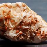 Vanadinite on Baryte.
ACF area, Mibladen, Midelt,  Morocco.
45 x 20 mm (Author: nurbo)