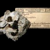 Pyrite, siderite, quartz
Pfannenberger Einigkeit mine, Salchendorf, Siegerland, Northrhine-Westphalia, Germany.
6 x 5 cm (Author: Andreas Gerstenberg)