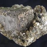 Arsenopyrite, Muscovite, Dolomite
Panasqueira Mine, Couto Mineiro da Panasqueira, Panasqueira, Covilhã, Castelo Branco District, Portugal
6.5x3.2x4.5 cm (Author: JoséMiguel)