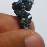 Other angle of the Acanthite.
Uchucchacua Mine, Oyón Province, Department of Lima, Perú
30 mm x 12 mm x 6 mm (Author: Gianfranco Rodríguez T.)