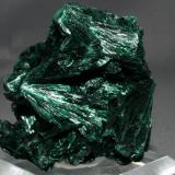 Malachite
Kasompe, Zambia
5 x 5 x 4.5 cm
Fibrous Malachite (Author: Joseph D'Oliveira)