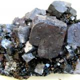 Galena + esfalerita + fluorita
Joplin, Jasper Co., Missouri, EEUU.
126 x 73 x 64 mm (Autor: José Luis Zamora)