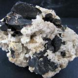 Ilmenita
Península de Kola, Rusia.
75 x 56 x 58 mm. (Autor: José Luis Zamora)