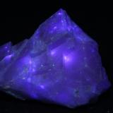 Calcita - Fluorescente
Mures, Alcalá la Real, Jaén, Andalucía, España.
82 x 65 mm
Luz UV onda corta (Autor: Daniel C.M.)