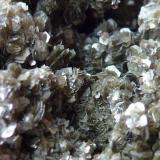 Apatito, Moscovita
Panasqueira, Beira Baixa, Portugal
5 x 4 cm. El Apatito 1 cm.

Detalle de la Moscovita (Autor: javier ruiz martin)