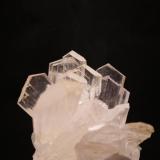 Gypsum
Naica, Chihuahua, Mexico
20 x 10 x 13.5 cm (Author: Don Lum)