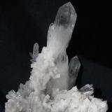 Quartz, Dolomite
Shangbao, Leiyang, Hunan, China
8.2x7.2x6 cm (Author: JoséMiguel)