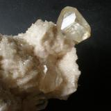 Calcita
Minas de La Florida, La Florida, Cantabria, España
20 x 10 cm
cristal mayor 3 x 3 cm (Autor: PabloR)
