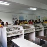Estudiantes de secundaria visitando el museo de mineralogía. (Autor: Anisio Claudio)