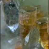 Elbaita (variedad rubelita)
Río Padrón - Estepona - Málaga - Andalucía - España
4 x 3 cm - cristales de 2 y 4 mm
detalle (Autor: Mijeño)