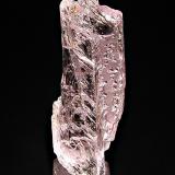 Spodumene var. kunzite
Resplendor, Doce Valley, Minas Gerais, Brazil
2.5 x 6.0 cm.
A gemmy pink kunzite crystal with interesting etch features. (Author: crosstimber)