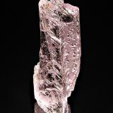 Spodumene var. kunzite
Resplendor, Doce Valley, Minas Gerais, Brazil
2.5 x 6.0 cm.
A gemmy pink kunzite crystal with interesting etch features. (Author: crosstimber)