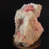 Rhodochrosite, Quartz
San Juan County, Colorado, USA
5.7 x 5 x 4.5 cm (Author: Don Lum)