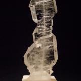 Quartz
Waziristan, Pakistan
10x3.7cm
Quartz Faden (Author: Greg Lilly)