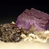 Fluorite, Sphalerite and Dolomite
Elmwood Mine, Smith County, Tennessee, USA
8.5x5.7cm (Author: Greg Lilly)