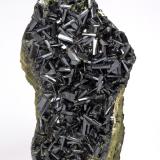 Epidote
Khowrin Mount, Kohandan (East of Tafresh), central Iran
Largest crystal: 1.2 cm. Height: 13.8 cm (Author: vhairap)