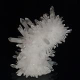 Quartz
Level 7 United Mine, Maratoto, New Zealand
5.5x4cm
This is complete all around, the crystals are milky at the base and clear at the ends. (Author: Greg Lilly)