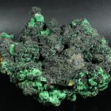 Cuprite and Malachite on Copper
Bisbee, Warren District, near Bisbee, Cochise County, Arizona, USA
23.8 x 19.1 x 15.3 cm (Author: GneissWare)