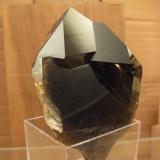 Smoky Quartz
Isle of Arran, Scotland, UK
67mm x 40mm x 38mm (Author: Mike Wood)