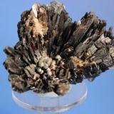 Goethite, Hematite
Crystal Peak, Teller County, Colorado, USA
6.7 x 5.4 cm (Author: Don Lum)