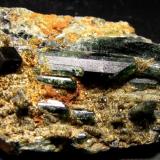 Diopsido con granate
Paktia, Pakistán.
50 x 25 x 20 mm (Autor: José Luis Zamora)
