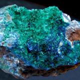 Brochantita + Linarita
Goulmina, Er Rachidia, Meknes - Tafilalet, Marruecos.
72 x 33 x 31 mm. (Autor: José Luis Zamora)
