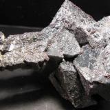 Hematite
Volcán Payún Matrú, Malargüe, Mendoza, Argentina
92 x 60 x 52 mm. (Autor: José Luis Zamora)