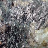 PirolusitaTercera Esperanza Mine, Cabezo de San Ginés, San Ginés de la Jara, Cartagena, Comarca Campo de Cartagena, Region of Murcia (Murcia), Spain67 x 56 x 21 mm (Autor: Joan Martinez Bruguera)
