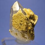 Quartz, Siderite
Panasqueira Mine, Level 3, Covilha, Castelo Branco. Cova da Beira, Centro, Portugal
7.5 x 4 x 4.5 cm (Author: Don Lum)