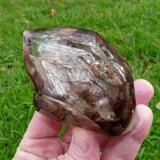 Smoky quartz
Brandberg, Namibia
95 x 64 x 56 mm
Same as above. (Author: Pierre Joubert)