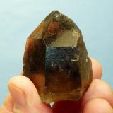 Smoky quartz
Blesberg, Northern Cape, SA.
45 x 32 x 31 mm (Author: Pierre Joubert)