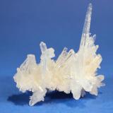 Quartz
Nuevo Mundo, Ancash Province, Peru
5.3 x 5.2 x 3.4 cm (Author: Don Lum)