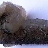 Cuarzo
Los Arenales, Cáceres capital, Extremadura, España
5 x 1,5 cm el cristal de mayor tamaño.
Cristal de cuarzo con forma de cactus ligeramente ahumado por una parte. (Autor: Cristalino)