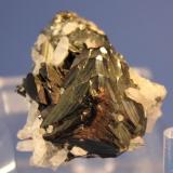 Hematite, Quartz
Rio Marina, Isola d’Elba, Italy
3.3 x 2.7 x 2 cm (Author: Don Lum)