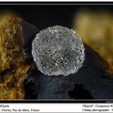 Phillipsite
Perrier, Issoire, Puy-de-Dôme, Auvergne, France
fov 3 mm (Author: ploum)