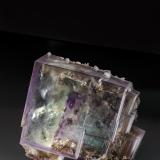 Fluorite
Yaogangxian Mine, Yizhang, Chenzhou, Hunan, China
7.4 cm x 6.7 cm x 6.2 cm (Author: Gail)