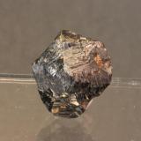 Rutile Sixling Twin
Magnet Cove, Hot Spring County, Arkansas, USA
11 x 11 mm (Author: Don Lum)