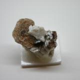 Zinnwaldita
Mina Aldeia do Eme, Prospección Ze Pinto, Aldeia, Conselheiro Pena, Doce Valley, Minas Gerais, Brasil
43mm - 29mm - 30mm
Mica (zinnwaldita).  Otra vista. (Autor: Pedro Naranjo)