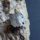 Bixbyita
Thomas Range, Suab Co., Utah, USA
El cristal tiene 0,4 x 0,3 cm.

Detalle (Autor: javier ruiz martin)