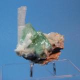 Apophyllite, Scolecite, Heulandite
Nandakumar, Nasik, Maharashtra, India
6 x 6 cm (Author: Don Lum)