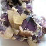 Calcite, amethyst
Juchem quarry, Niederfischbach, Hunsrück, Rhineland-Palatinate, Germany
Picture width 10 cm (Author: Andreas Gerstenberg)