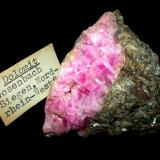 Dolomite var. cobaltoan dolomite
Alte Lurzenbach mine, Gosenbach, Siegerland, Northrhine-Westphalia, Germany
5 x 4 cm (Author: Andreas Gerstenberg)