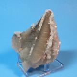 Calcite, Stilbite`
Aurangabad, Maharashtra State, India
8 x 7 cm (Author: Don Lum)