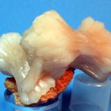 Stilbite
Nasik, Maharashtra State, India
9.5 x 6 cm (Author: Don Lum)