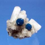 Cavansite, Stilbite
Poona, Maharashtra State, India
5.5 x 5.0 cm (Author: Don Lum)