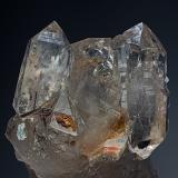 Quartz, Rutile
Hiddenite, Alexander Co., North Carolina, USA
5.7 x 8.3 cm (Author: am mizunaka)