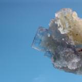 Fluorite
Cave-in-Rock, Hardin County, Illinois, USA
4.5 x 3.5 cm (Author: Don Lum)